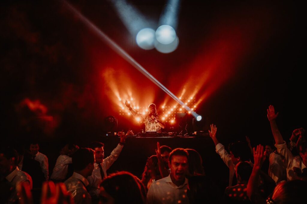 6d2f67dc-e3a1-45d1-8f77-088792b3e2b9